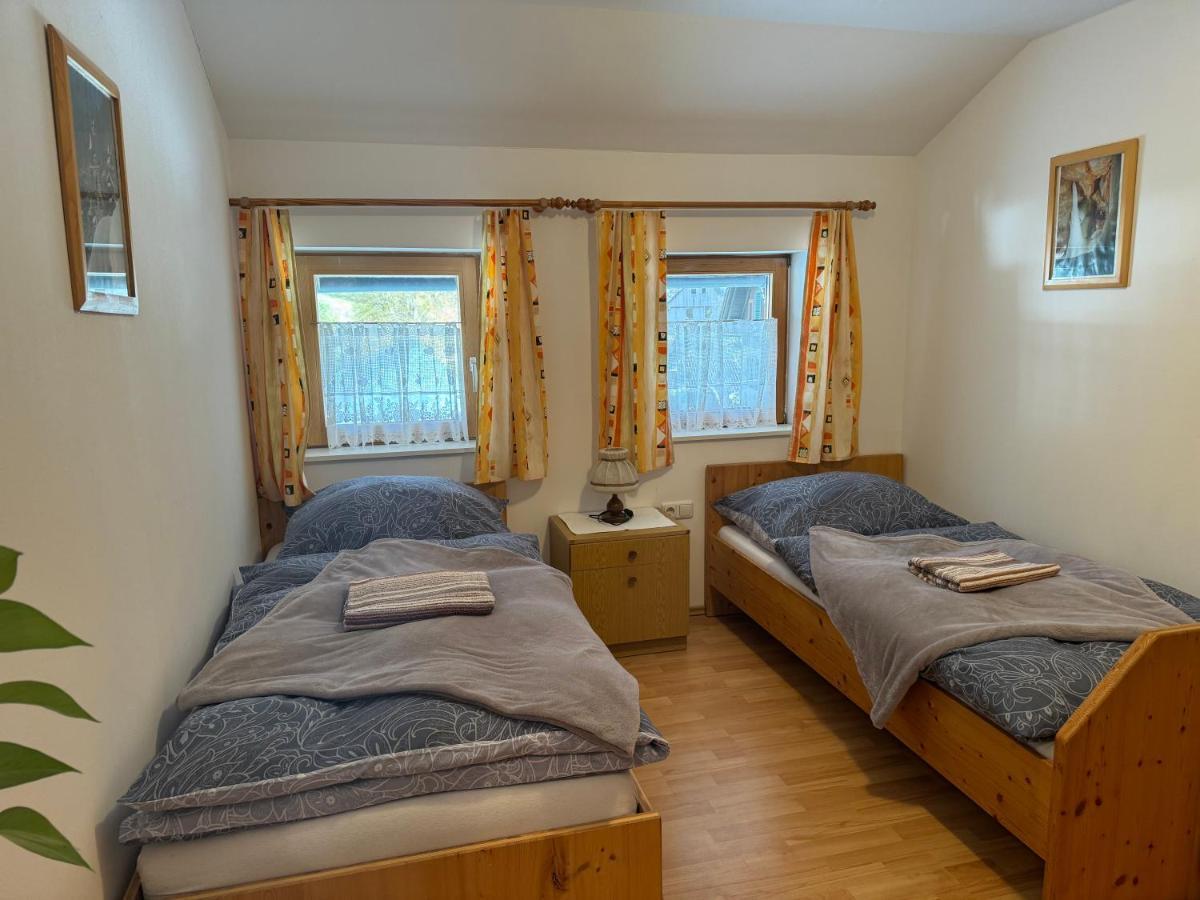Haus Edelweiss Hotel Obertraun Bagian luar foto